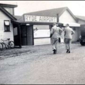Ryde airport 320
