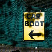Car boot sign by roberto pansolli